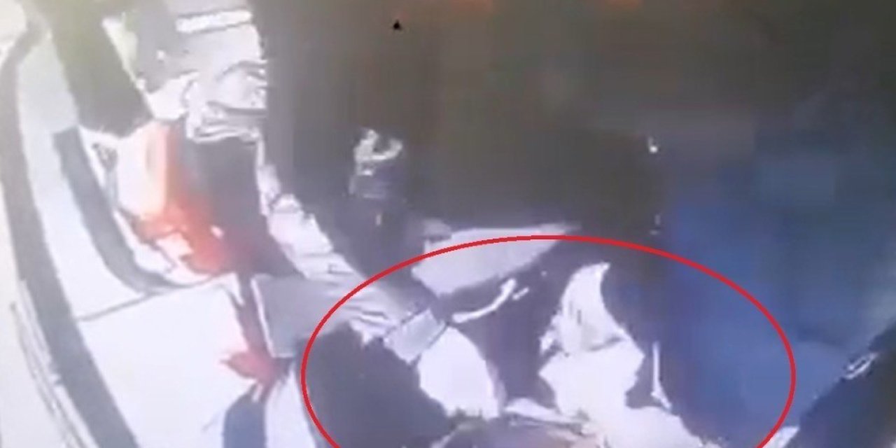 Otobüs Şoförünü Bıçaklayan Sanıktan Mahkemede İlginç Savunma: “anahtarlığımdaki Çakı Kendi Kendine Açılmış"