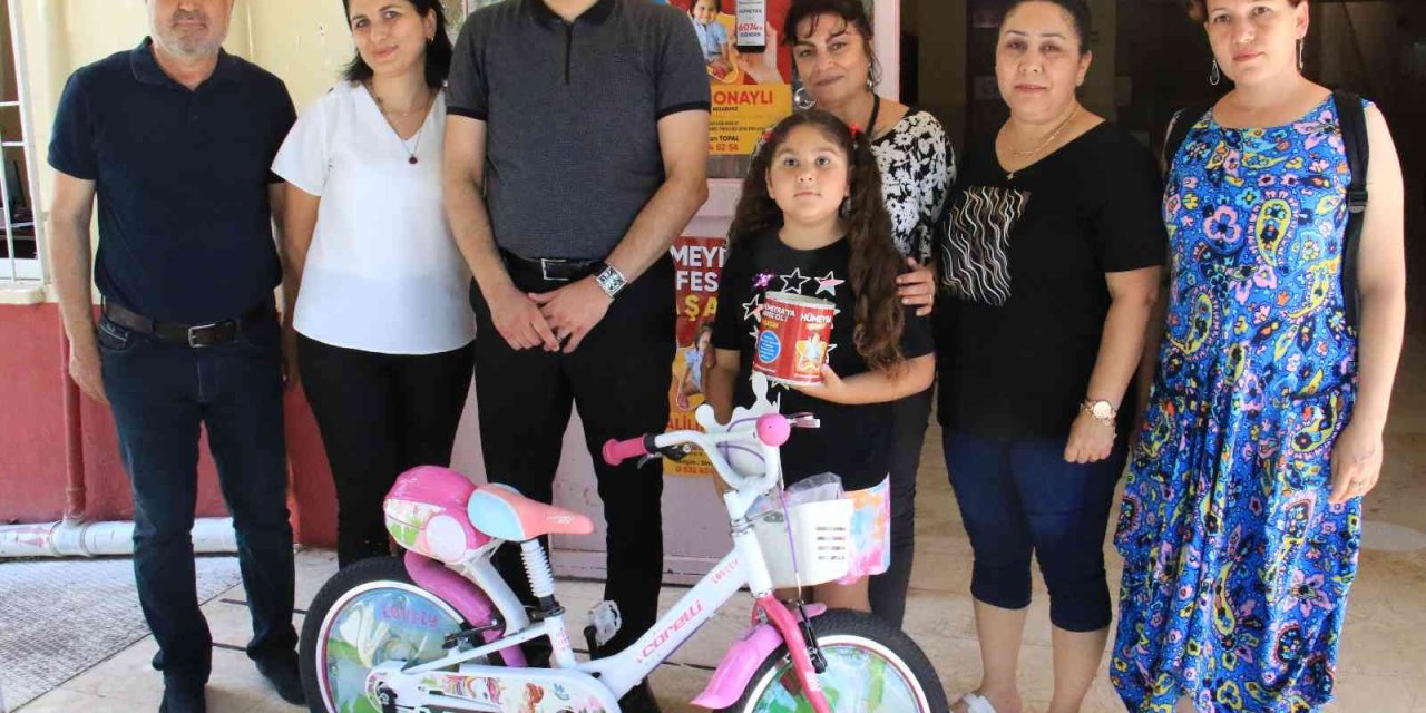 Kendi Küçük Yüreği Büyük, 8 Yaşındaki Gökçe Bisiklet Parasını Bağışladı