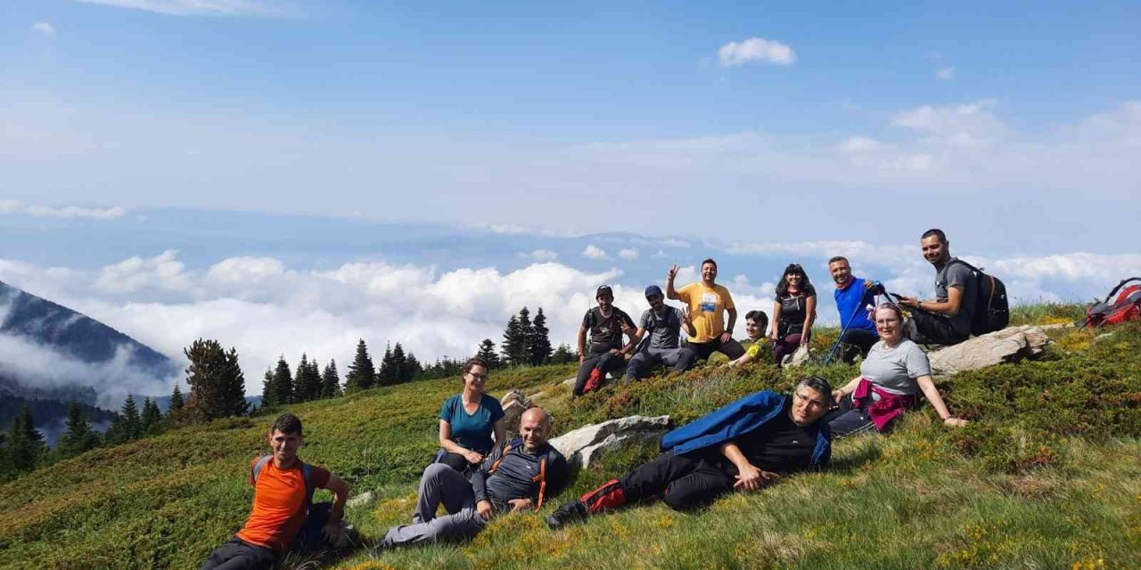 Eskişehirli Sporcular Hafta Sonunu Uludağ’ın Eşsiz Doğal Güzellikleriyle Geçirdi