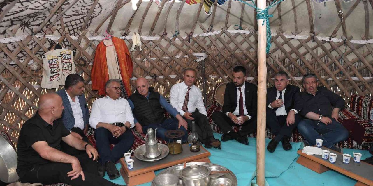 Akkışla Geleneksel Yeni Yoğurt Bayramı Ve Kilim Festivali Yapıldı