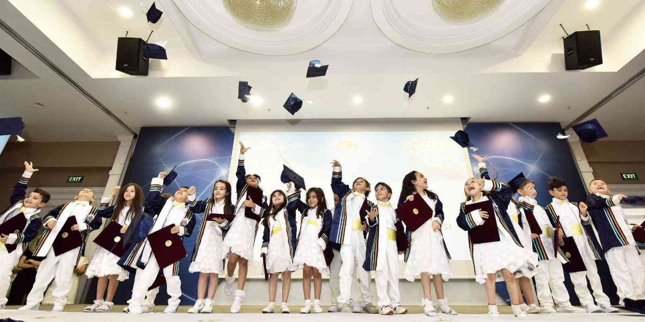 Antalya Osb Gündüz Bakımevinde Mezuniyet Sevinci