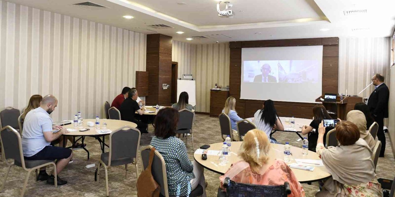 Muratpaşa’da Uluslararası Programın Kapanış Çalıştayı Başladı