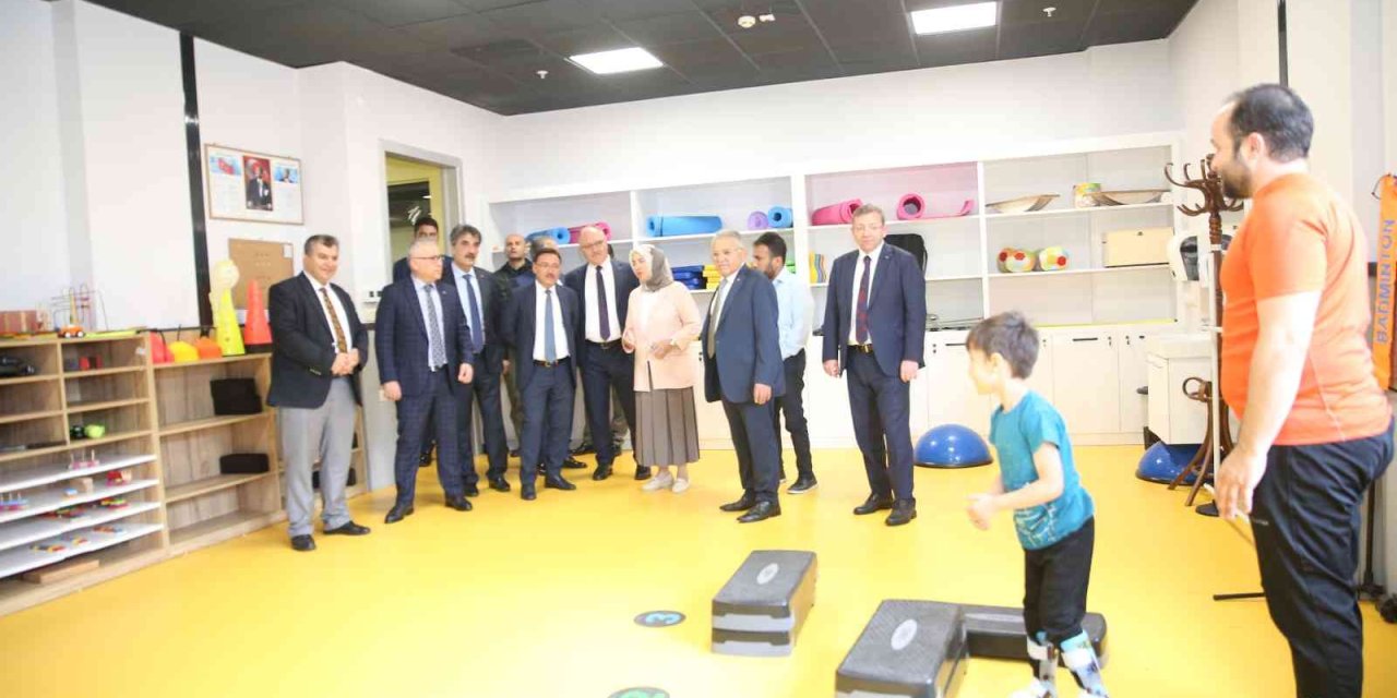 Besime Özderici Engelsiz Yaşam Merkezi’nde İnceleme