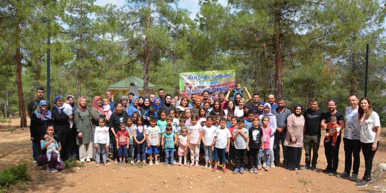 Minik Öğrenciler Eğitim Öğretim Yılına Piknikle Veda Etti