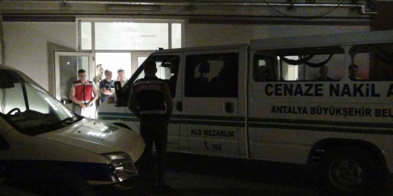 Antalya’da Kahvehanede Çıkan Tartışma Kanlı Bitti: 1 Ölü