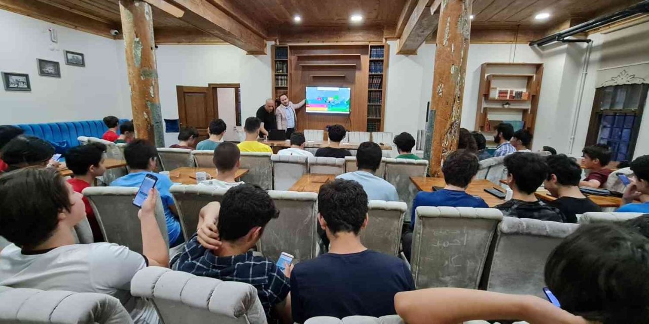 Büyükşehir’in Gençlik Merkezi’nde ‘tecrübe Paylaşım Etkinlikleri’ Sürüyor