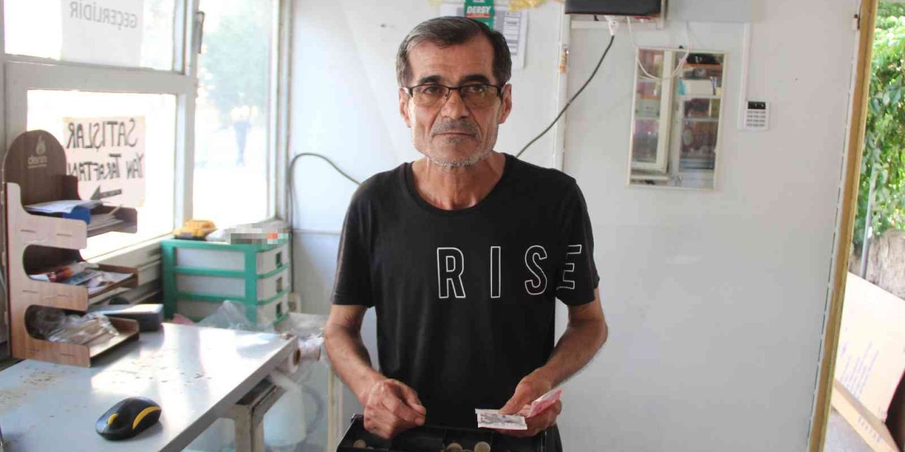 Hırsız, İhtiyacı Kadarını Alıp Ortadan Kayboldu