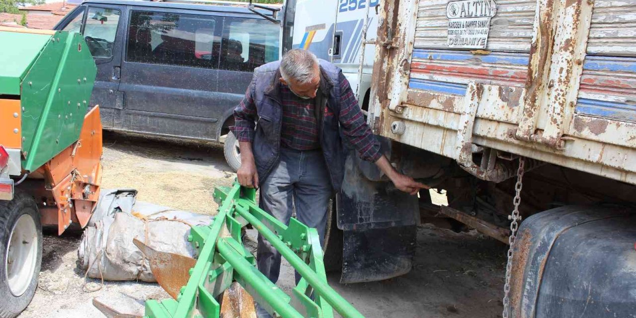 Kamyonların Mazot Ve Akülerini Çaldılar