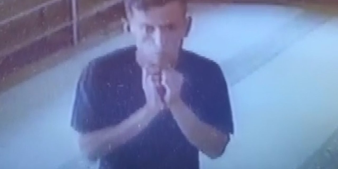 Antalya'da Cami Hırsızlığı Kameralarda Tespit Edildi