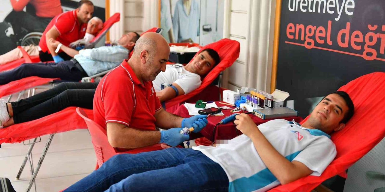 Mersin’de Kan Bağışına Destek