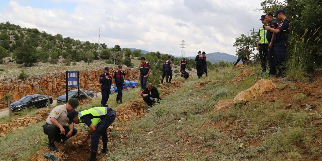 Hadim Jandarma Komutanlığı 183. Yılını Fidan Dikerek Kutladı