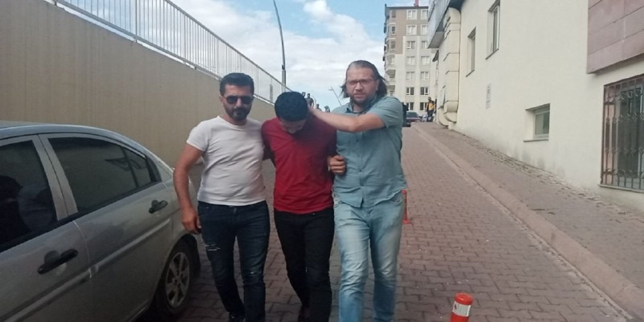 Kayseri’de Dehşete Düşüren Cinayette Şüpheli Sağlık Kontrolüne Götürüldü