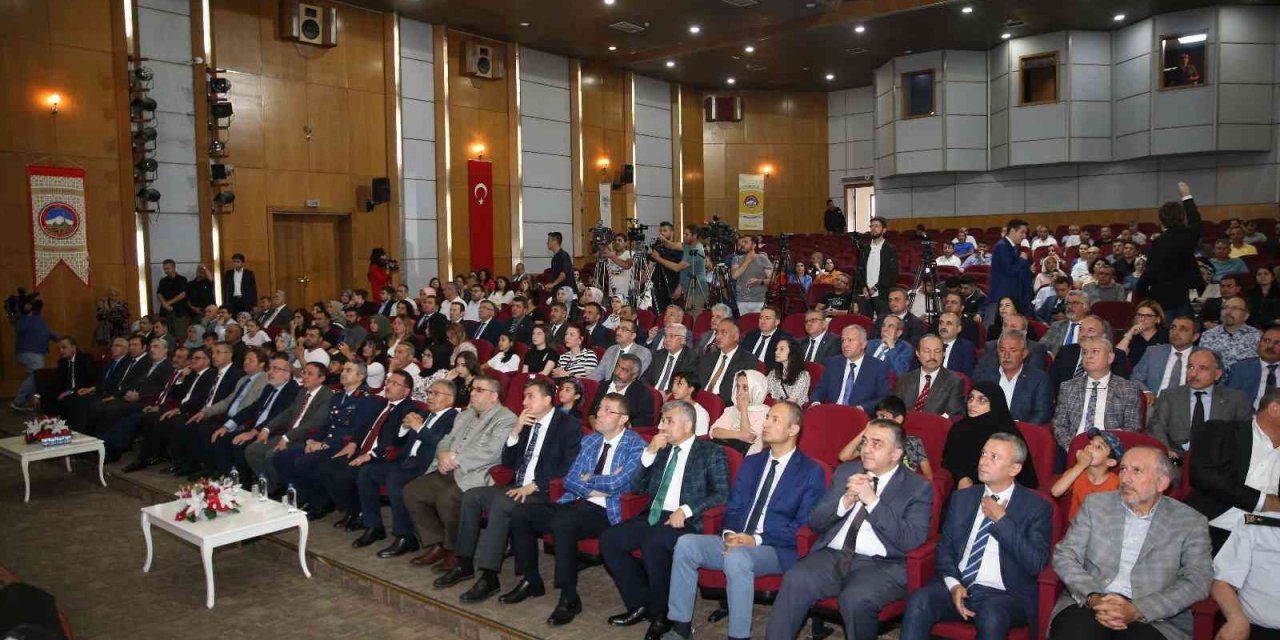 Kayseri’de Diyabet Hastası Çocukların Yüzü Güldü