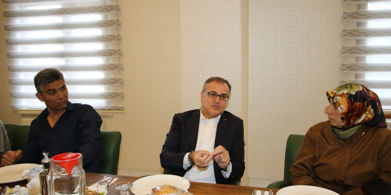 Başkan Özdoğan Muhtarlarla İstişare Toplantısı Yaptı