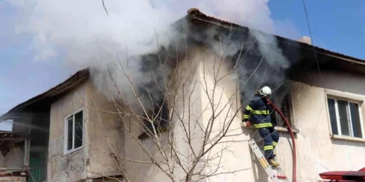 Günyüzü İlçesinde Aynı Evde 2 Ayda Üçüncü Yangın