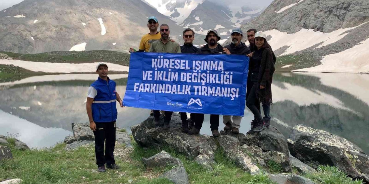 Büyükşehir Belediyesi Personelinden Doğa Ve İklim İçin Farkındalık Tırmanışı