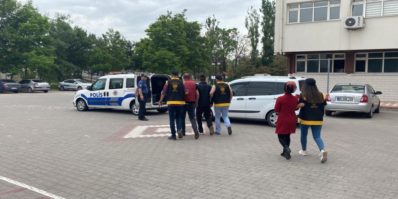 Aksaray’da Silahlı Gaspçılar Operasyonla Yakalandı