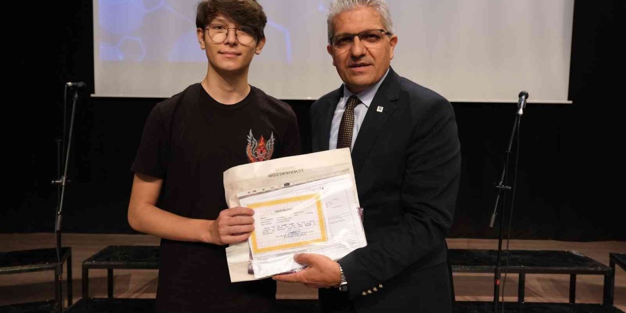 Özel Eosb Mesleki Teknik Anadolu Lisesi’nde Karne Heyecanı