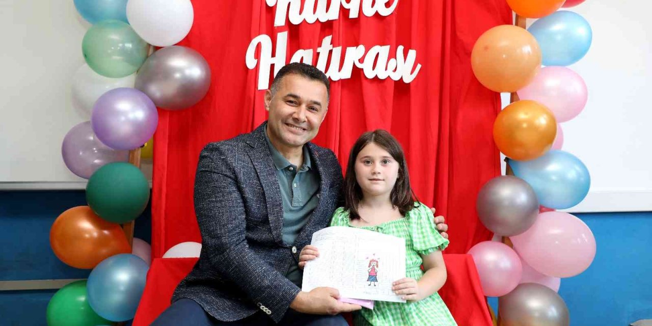 Başkan Yücel’den Öğrencilere Karne Sürprizi