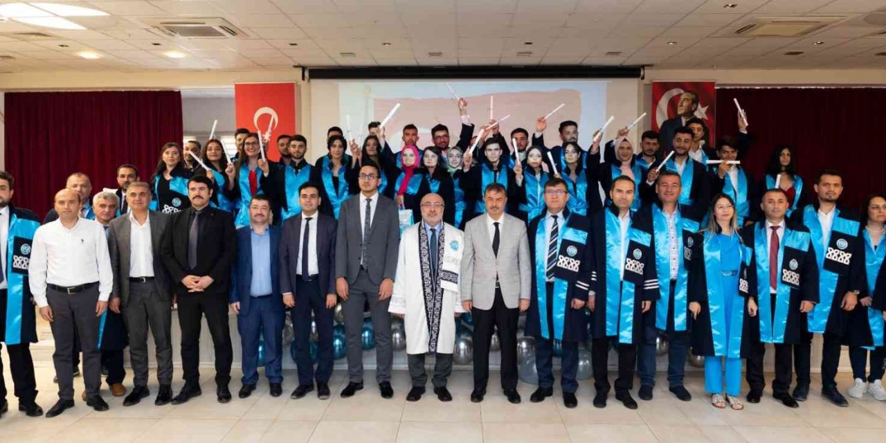 KAYÜ Yeşilhisar Myo’da Mezuniyet Coşkusu