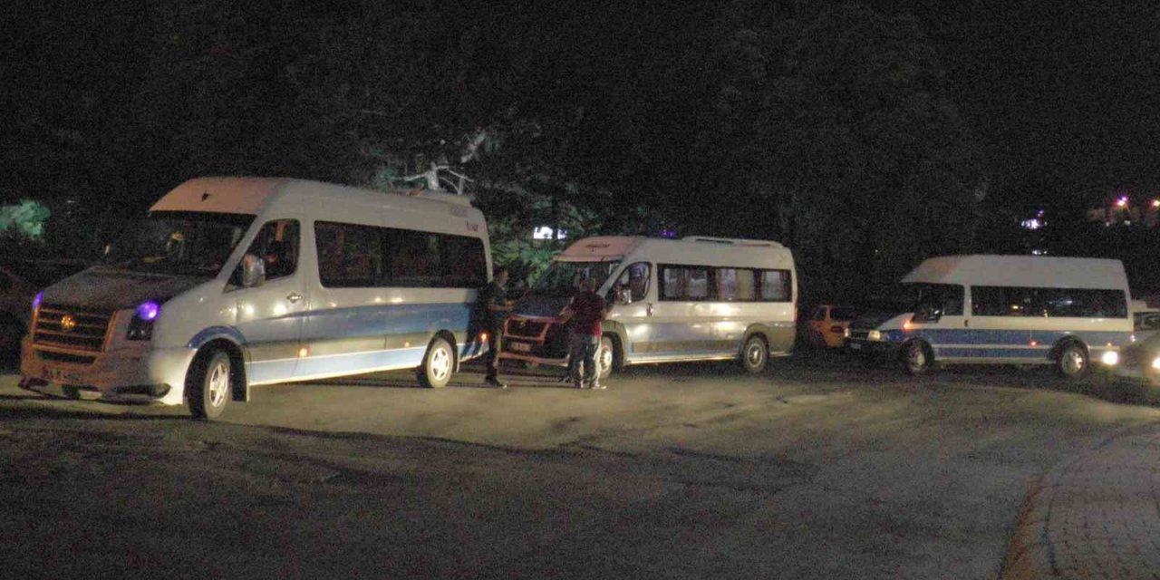 Devrilen Yük Treni Nedeniyle Mahsur Kalan Yolcular Kayseri’den Aktarma İle Gönderildi