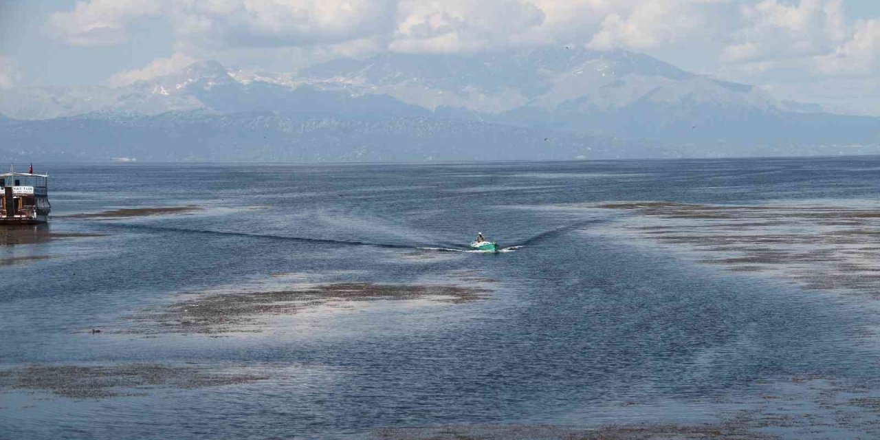 Beyşehir Gölü’nde Su Ürünleri Av Yasağı Sona Erdi