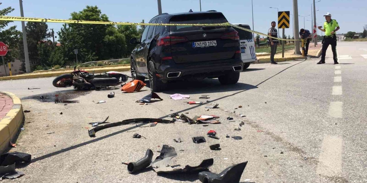 Konya’da Ciple Çarpışan Motosikletin Sürücüsü Hayatını Kaybetti