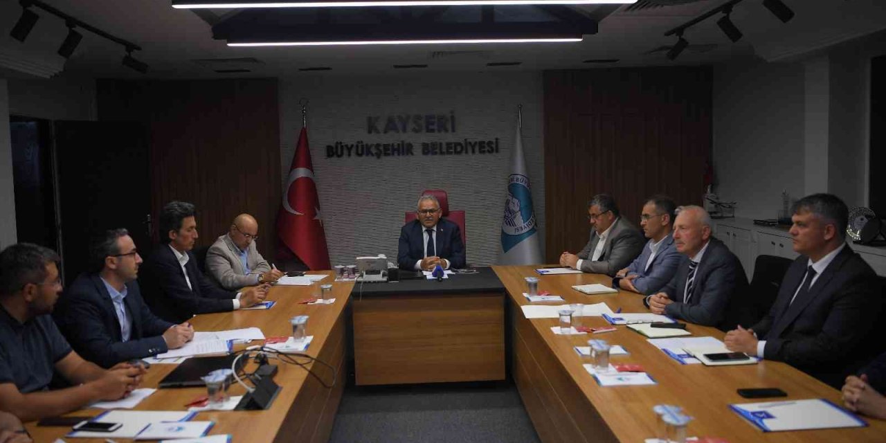 Başkan Büyükkılıç’tan ‘erciyes’ Zirvesi