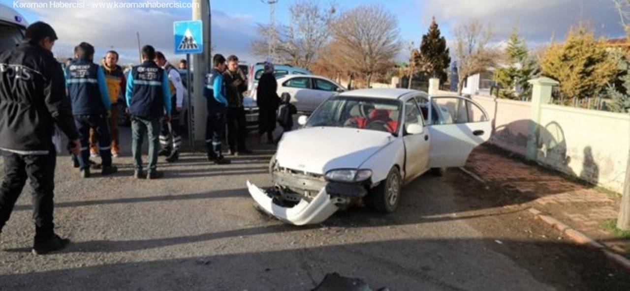 Karaman'da 2 otomobil çarpıştı: 5 yaralı