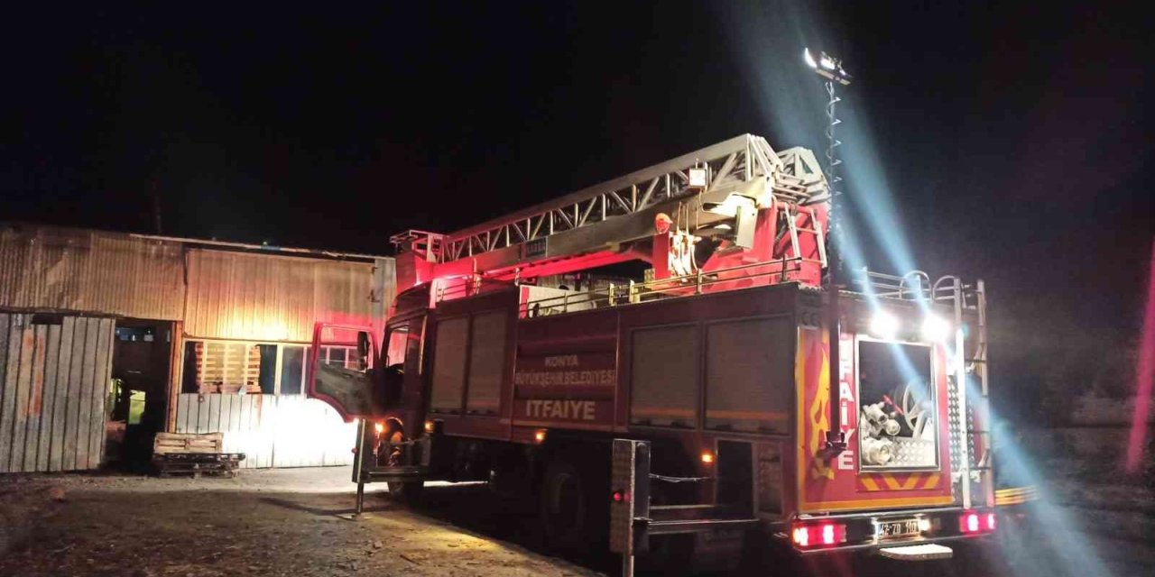 Marangozhanede Çıkan Yangın Büyümeden Söndürüldü