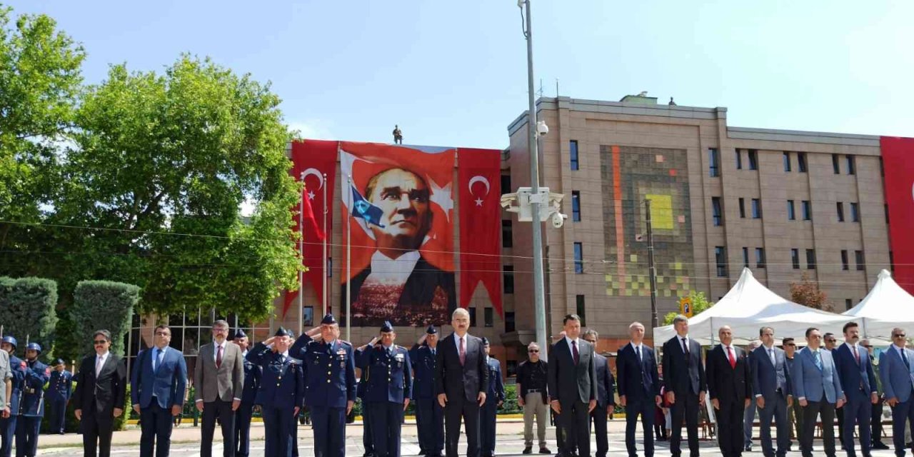 Gazi Mustafa Kemal Atatürk’ün Eskişehir’e Gelişi Kutlandı