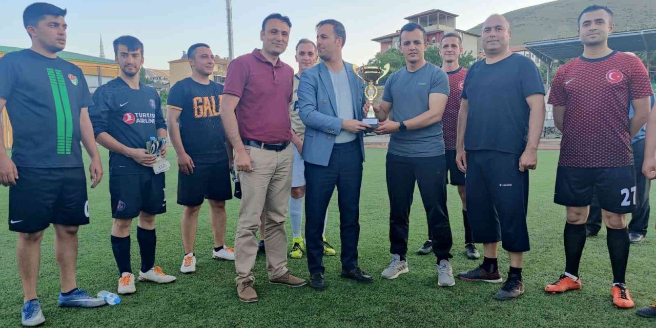 Jandarmanın 183. Kuruluş Yıldönümüne Özel ‘süper Kupa’ Maçı