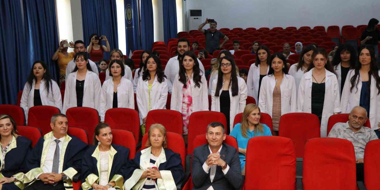 Çiçeği Burnunda Diyetisyenler, Yemin Ederek Mesleğe İlk Adımlarını Attı