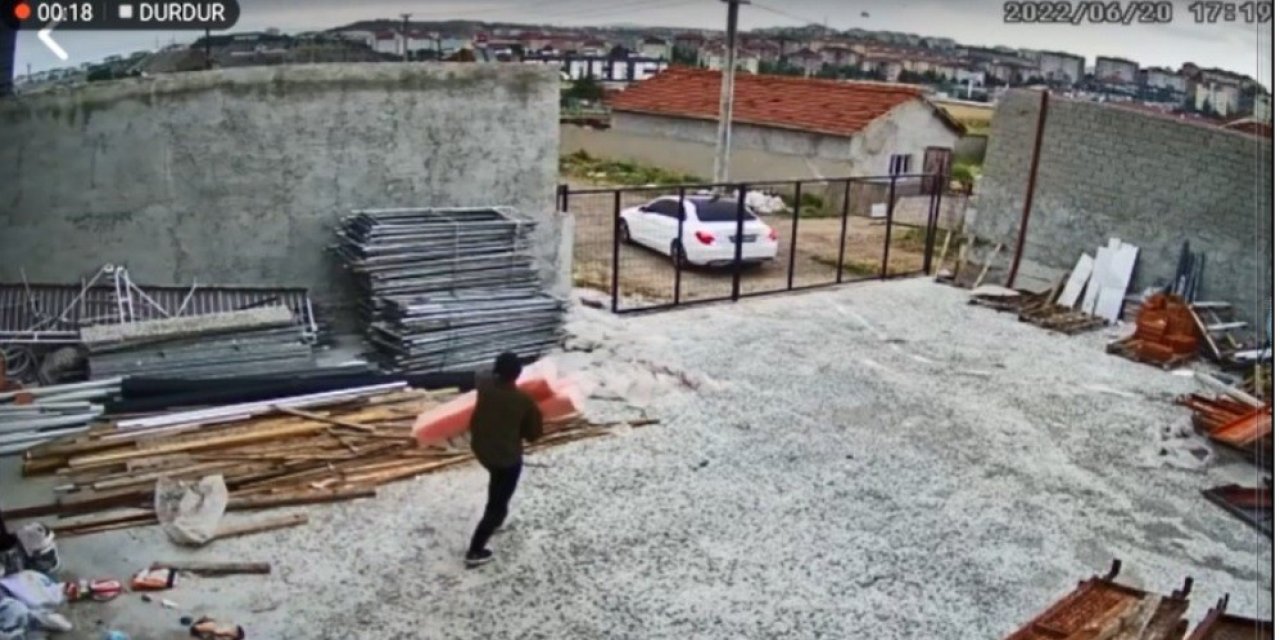 1 Milyon Tl’lik Çalıntı Lüks Otomobil Jandarma Tarafından Bulundu