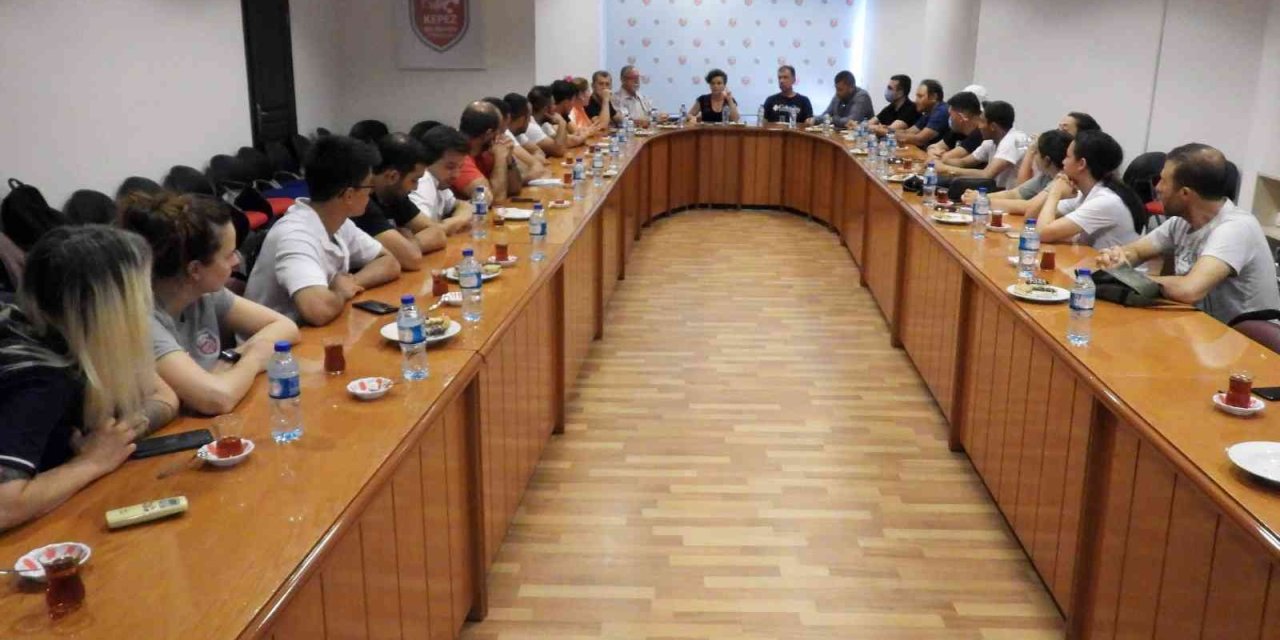 Çocukların 3’üncü Rol Modeli, Spor Eğitmenleri