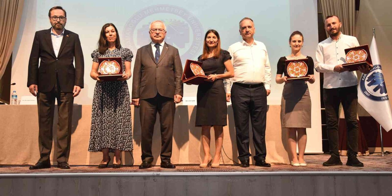 Rektör Ak: "Kadın Eli Değen Her Yer Mükemmelleşir"