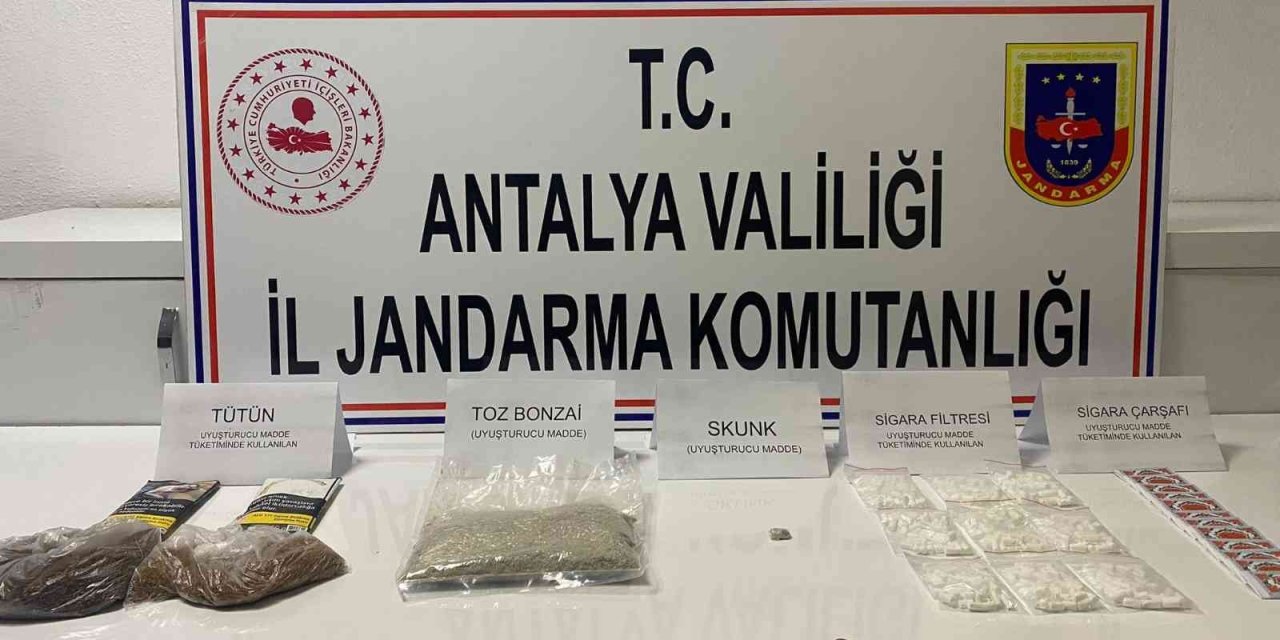 Üzerlerinde Uyuşturucuyla Yakalandılar