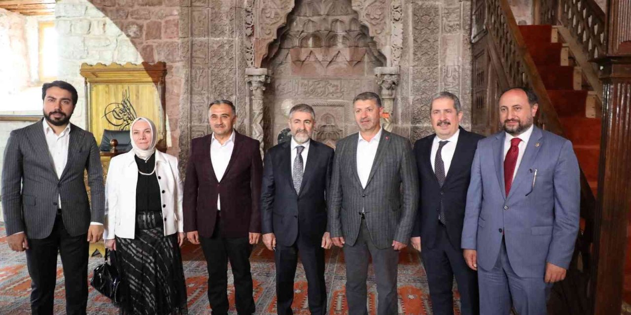 Bakan Nebati Develi’yi Ziyaret Etti