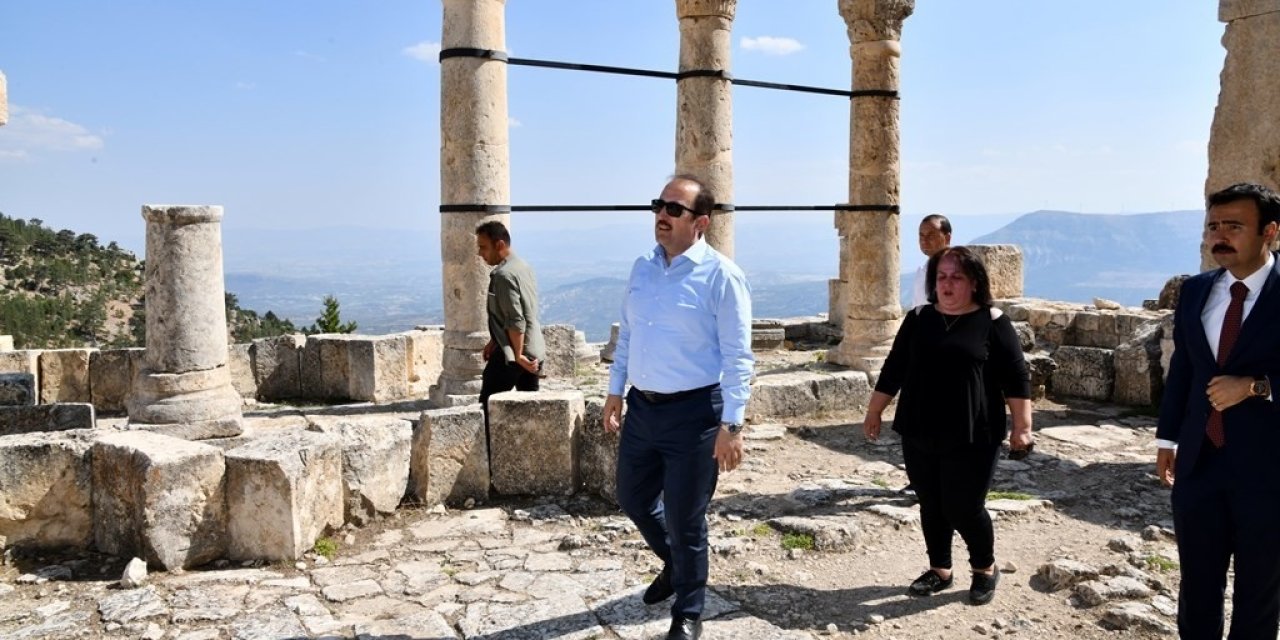 Vali Pehlivan, Mut’un Doğal Ve Tarihi Güzelliklerini Gezdi