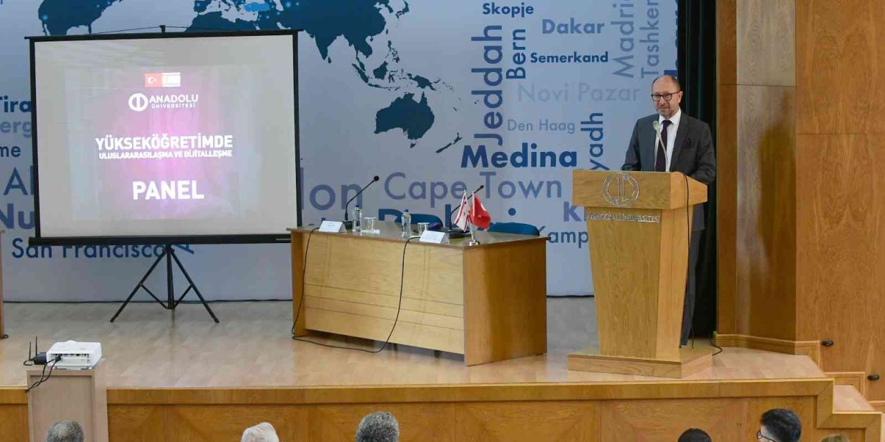 Kktc’de “yükseköğretimde Uluslararasılaşma Ve Dijitalleşme” Konuşuldu