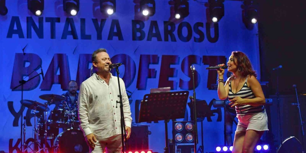 Konyaaltı’nda “yaza Merhaba” Konseri