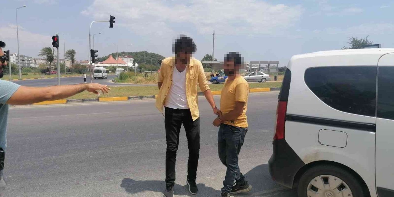 Antalya’da Hırsızlık Yapıp Manavgat’ta Yakayı Ele Verdiler