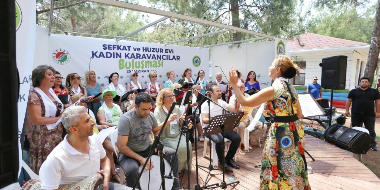 Kepez’de Huzurevi Ve Kadın Karavancılar Buluşması