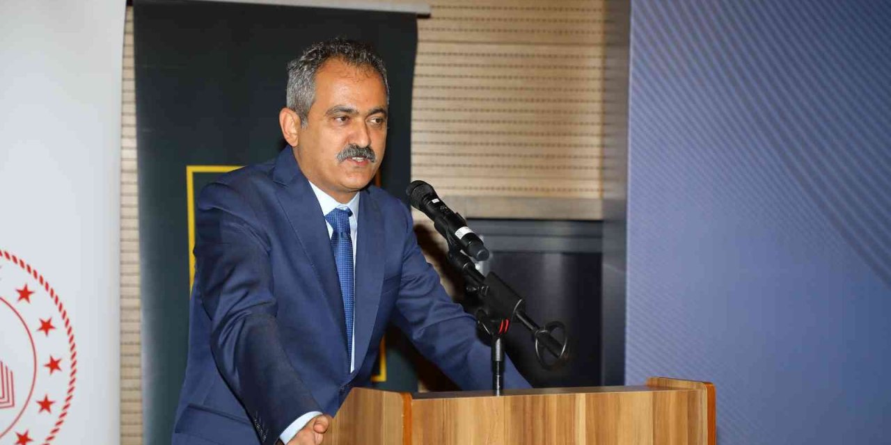 Bakan Özer: “1 Milyon Gencimizi Meslek Eğitim Merkezleriyle Buluşturacağız”