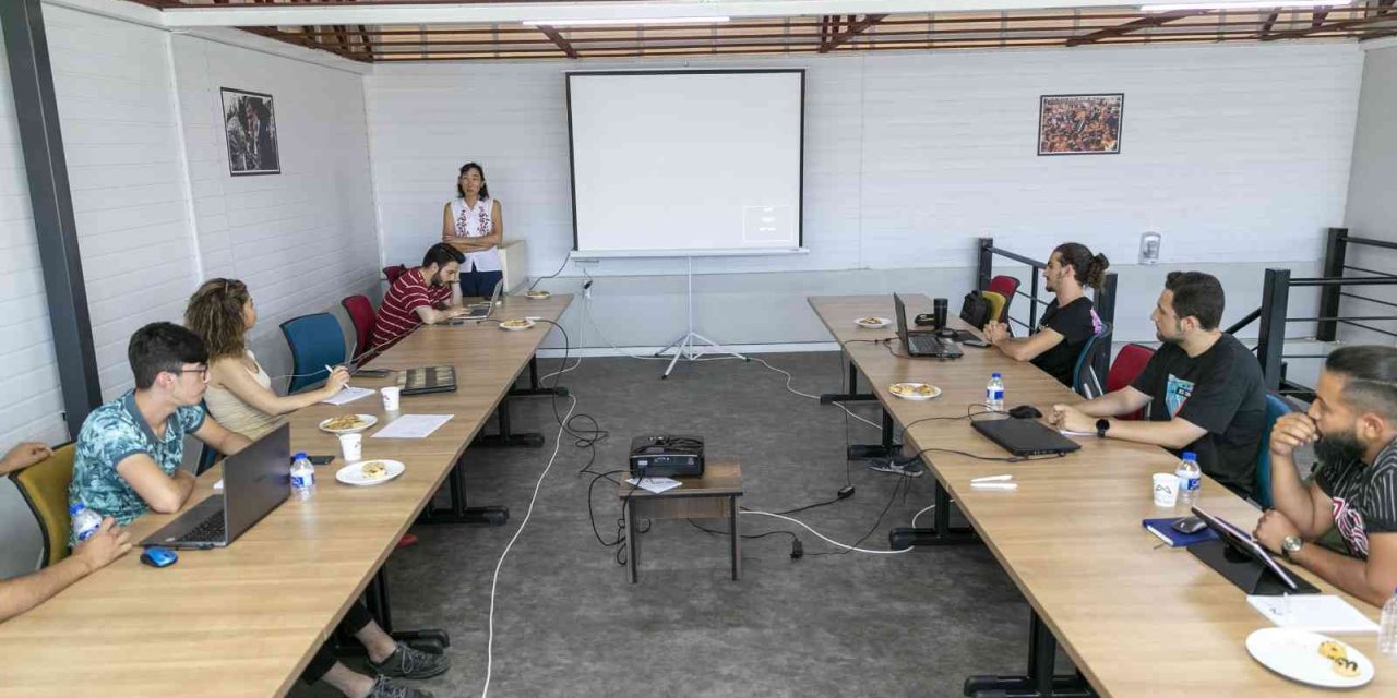 Dijital Akademi Projesinde 2 Kurs Tamamlandı