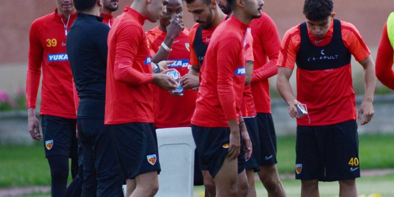 Kayserispor’da 9 Futbolcu A Takımda