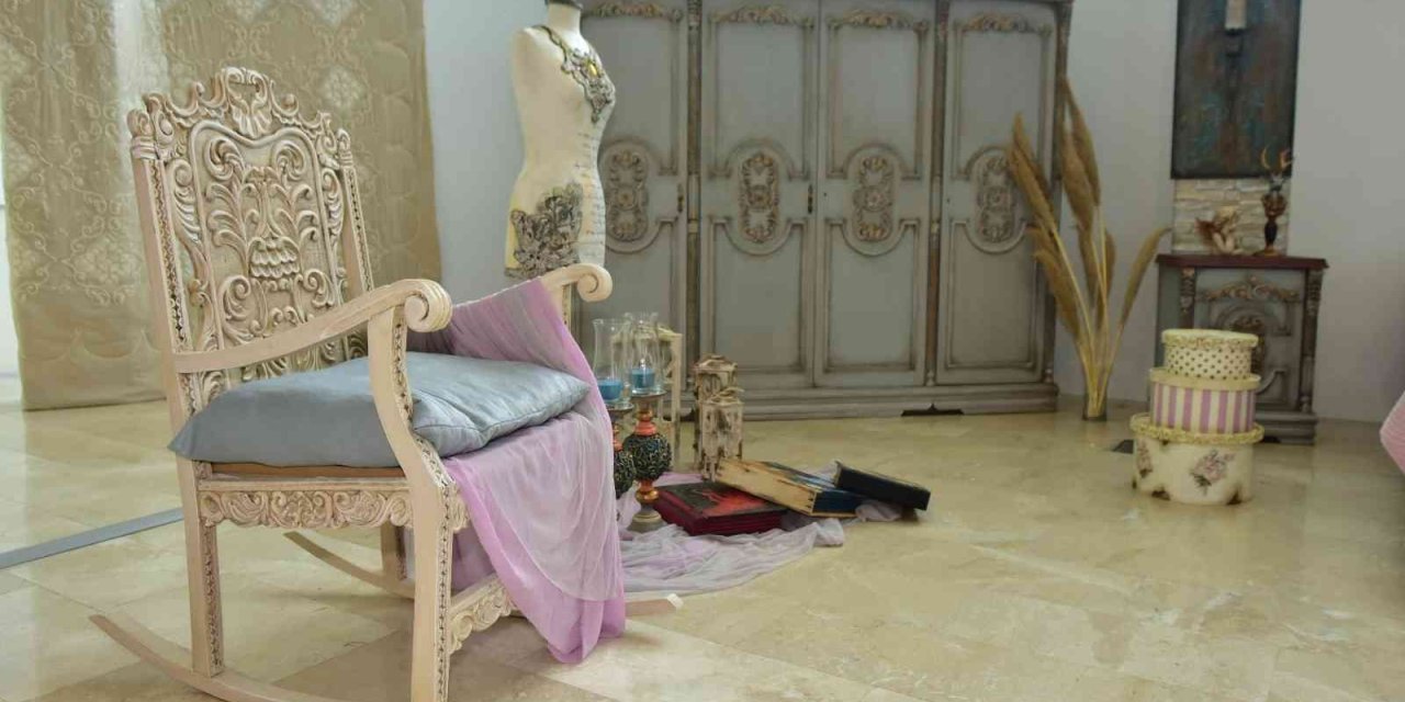 Eski Eşyaları Sanat Eserine Dönüştürdüler