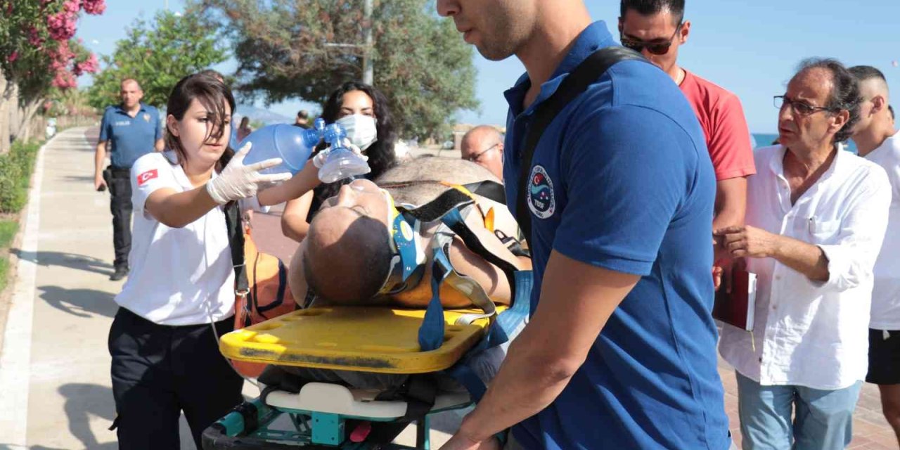 Boğulan Adam Dakikalarca Yapılan Kalp Masajına Rağmen Kurtarılamadı