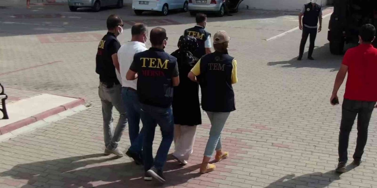 Mersin’de Fetö Hükümlüsü İhraç Polis Memuru İle Öğretmen Yakalandı