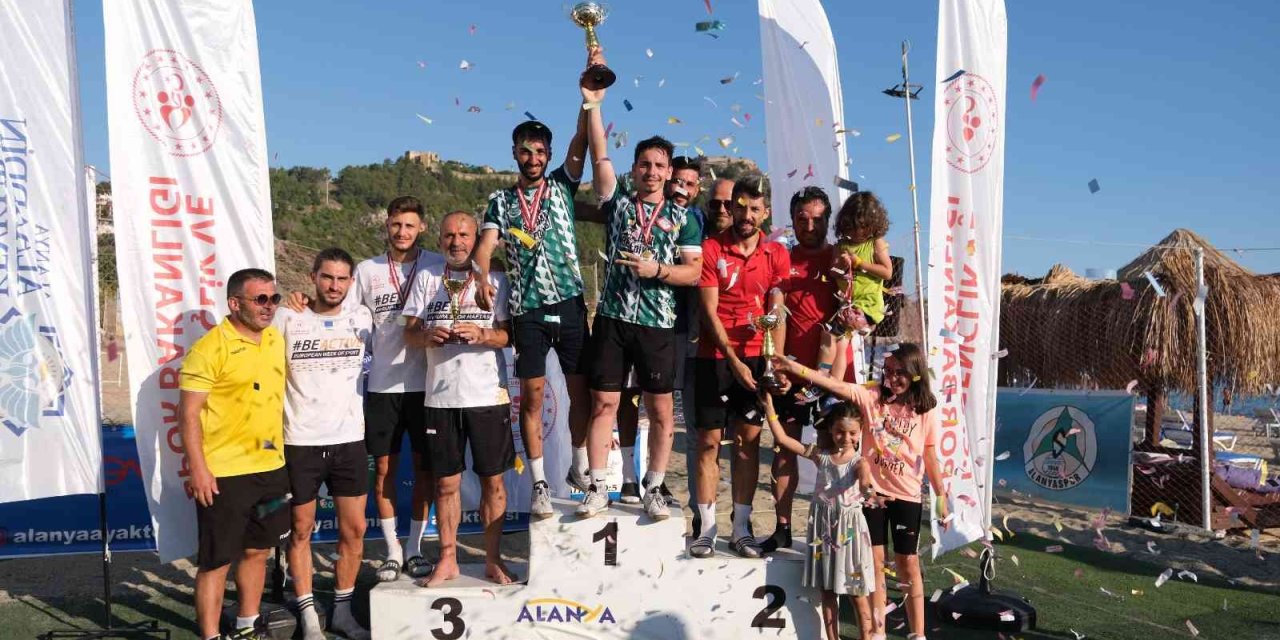 2. Geleneksel Voga Real Estate Alanya Ayak Tenisi Turnuvası Yapıldı